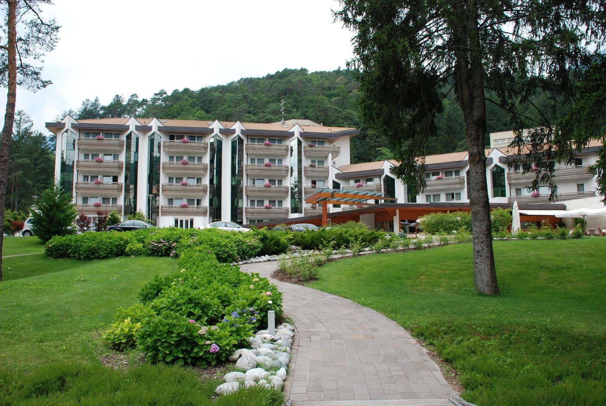 Grand Hotel Terme Di Comano Comano Terme Exterior photo